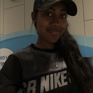 Meet your Posher, Alex